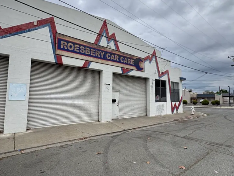 100 Railroad Ave — Photo 9