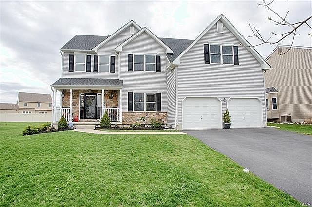 1st image of 18 Mill Brook Ct