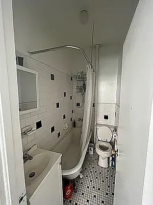 5th image of 60 6th Ave #1F