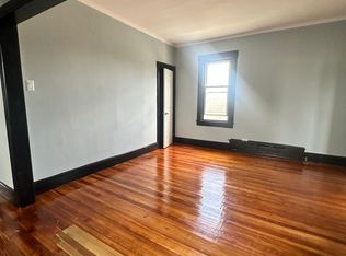 73 Archer St FLOOR 2, Freeport, NY 11520