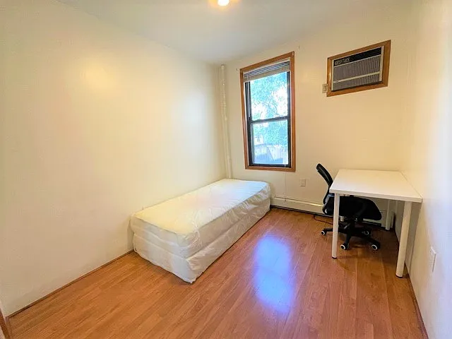 802 Pavonia Ave #A — Photo 7