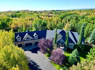 15 NE Welland Rise, Rocky View County, AB T3R 1L3