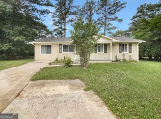 6145 Hillandale Dr, Atlanta, GA 30349