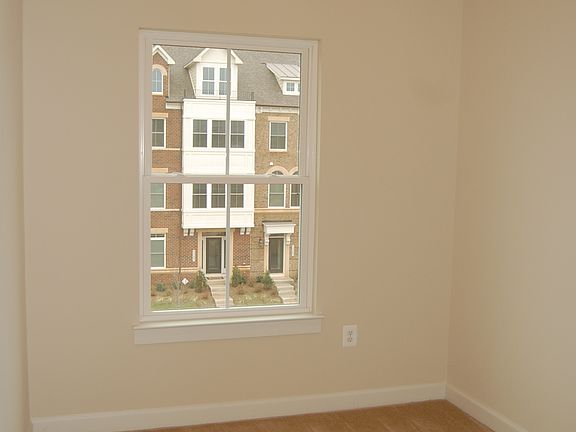 2nd image of 44688 Collingdale Ter