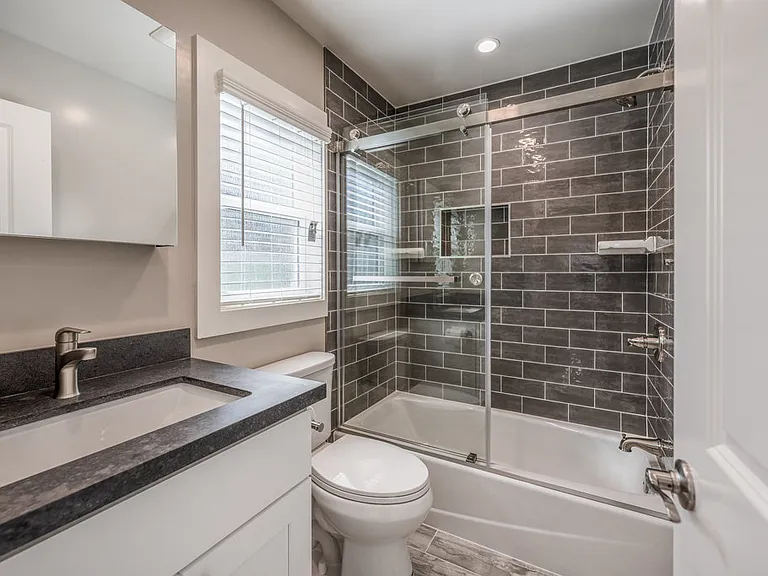 160 N Myrtle Ave — Photo 12
