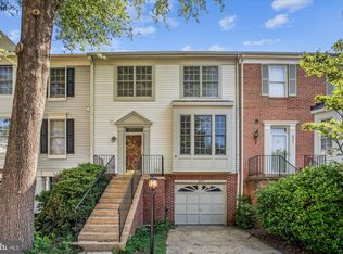 6319 Franconia Commons Dr, Alexandria, VA 22310