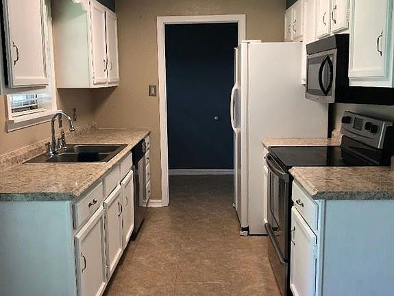 4th image of 6565 Graham Ln