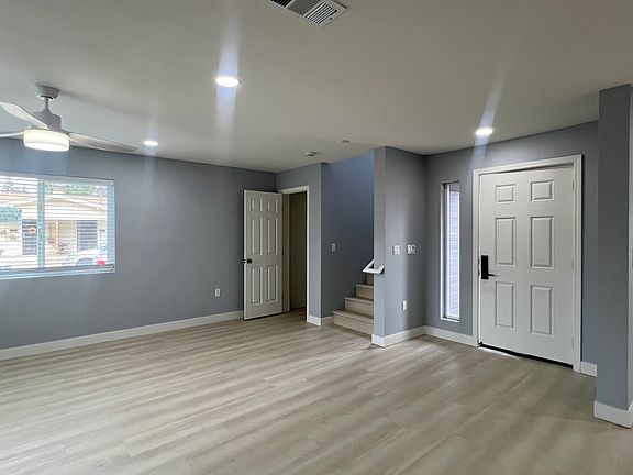 5th image of 433 N Church St
