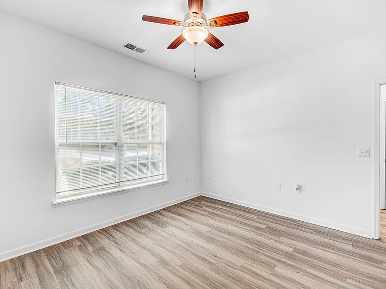 The Flats at Leland — Photo 41