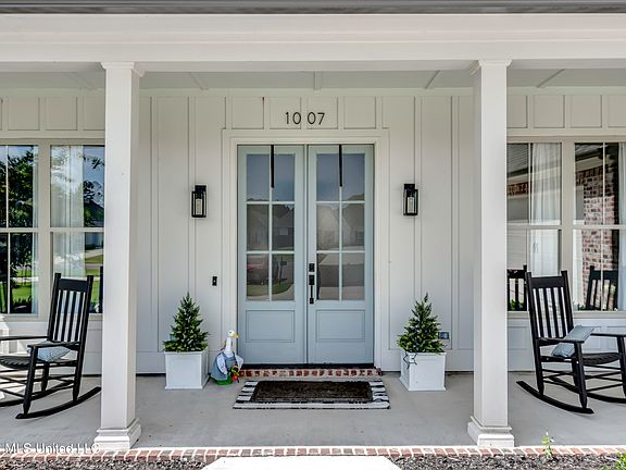 5th image of 1007 Paddle Ln