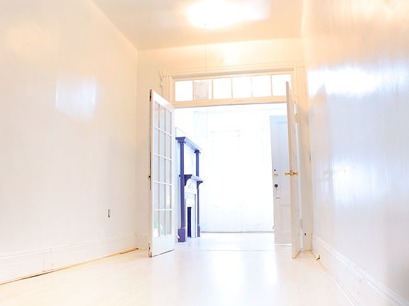 3rd image of 857 Halsey St #1