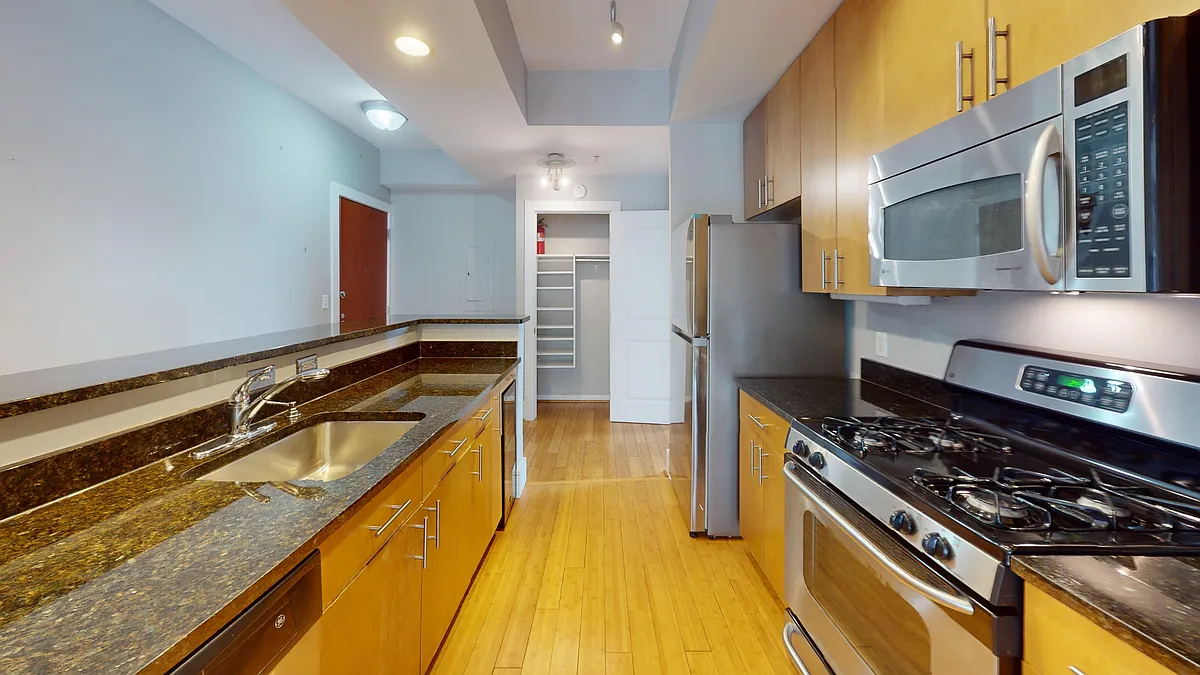Building Photo - 715 6th St NW #1204