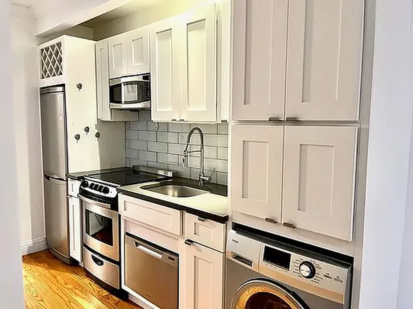 101 Macdougal St APT 4A, New York, NY 10012