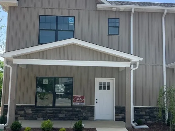3501 Arbor Crossing Way #8, Jeffersonville, IN 47130