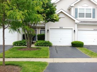 1811 Moore Ct, Saint Charles, IL 60174