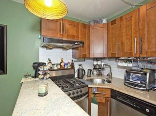 354 Onderdonk Ave APT 3B, Flushing, NY 11385