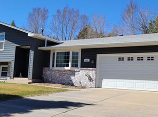 902 Tomahawk Rd, North Platte, NE 69101