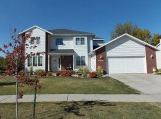 4019 2nd St S, Moorhead, MN 56560