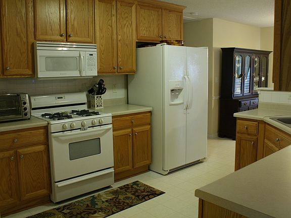 3rd image of 7020 Van Buren Ct
