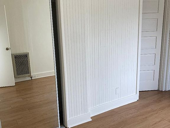4th image of 817 De La Vina St #2