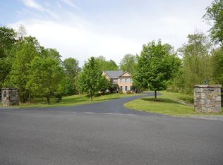 15280 Riding Club Dr, Haymarket, VA