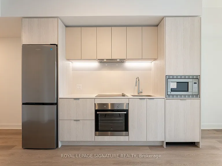 86 Dundas St E #526 — Photo 5