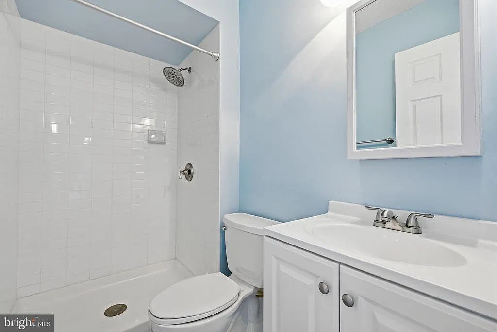 2 bed, 2.0 bath, 1030 sqft, $2,100 — Photo 4