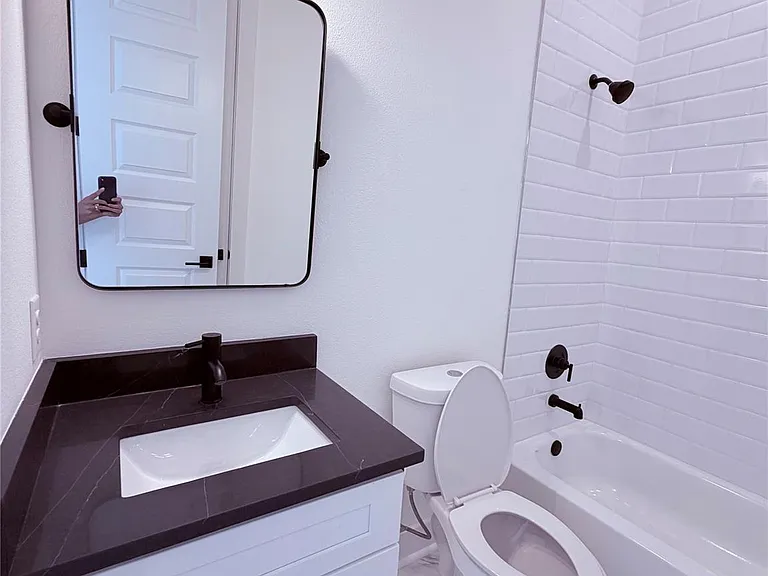 1417 Kramer Ln #19 — Photo 35
