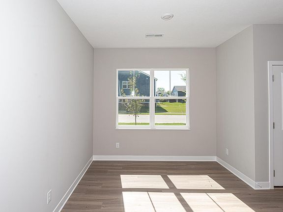 2nd image of 1980 Rowena Ln