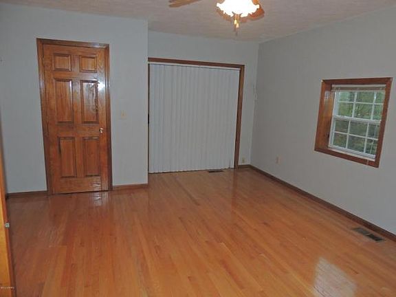 5th image of 52394 Joy Dr
