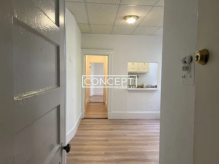 24 Phillips St #5CP — Photo 1