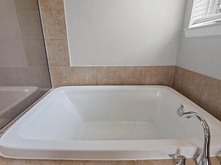 19415 Bronte Springs Ct — Photo 20