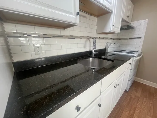 125 Common St #2, Quincy, MA 02169