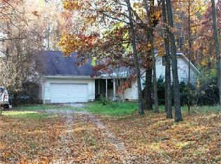 1550 Ferrydale Rd, Odin, IL 62870