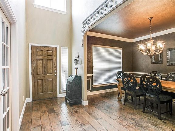 3rd image of 3501 Lindale Dr