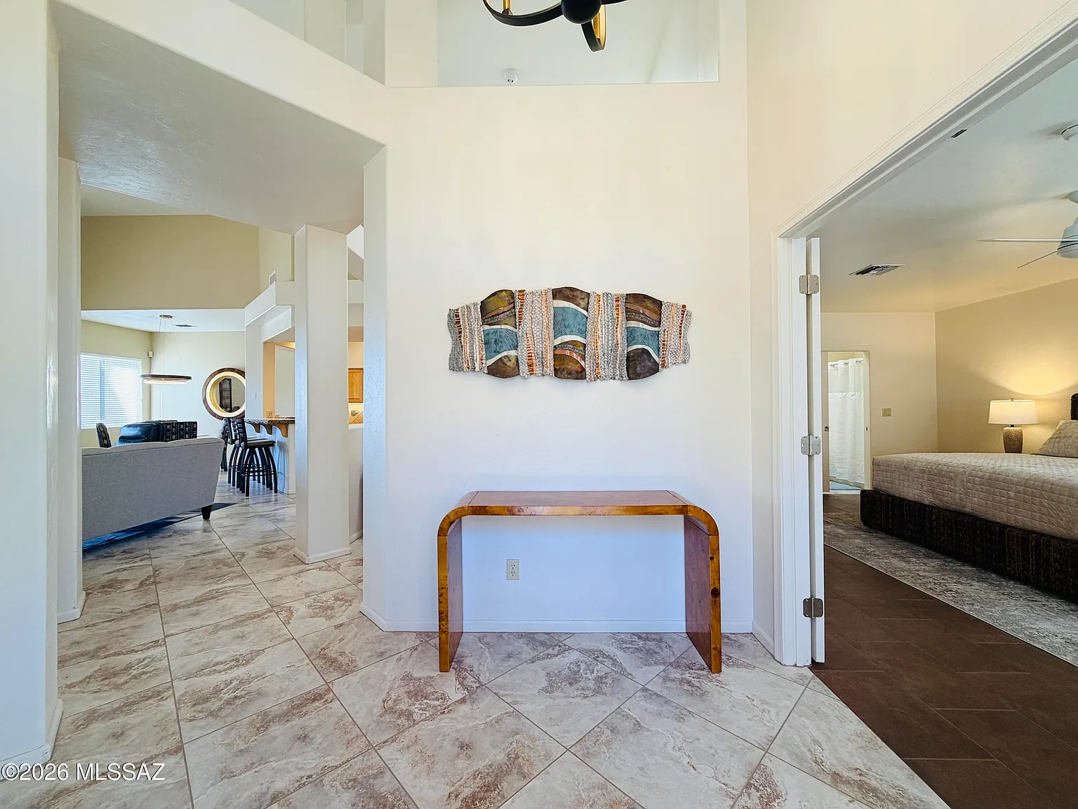 2 bed, 2.0 bath, 1935 sqft, $4,000 — Photo 2
