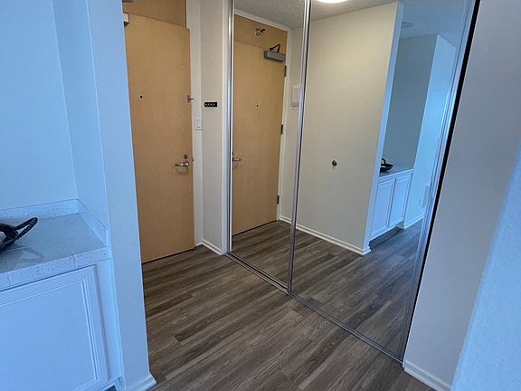 2nd image of 1432 Ocean Ave #1