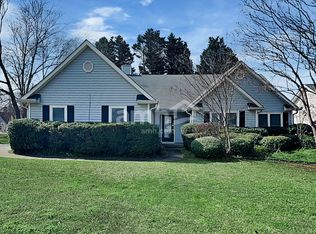 2873 Avalon Meadows Ct, Lawrenceville, GA 30044