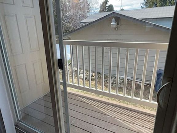 3rd image of 564 11th St NE APT 1B