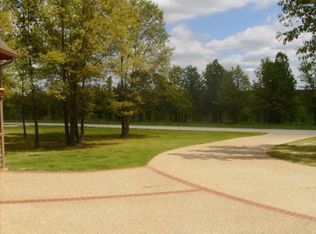 1790 Nix Trl, Harrison, AR 72601