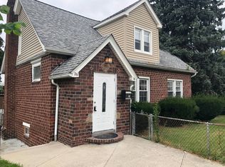 26 Frederick Ave, Elmont, NY 11003