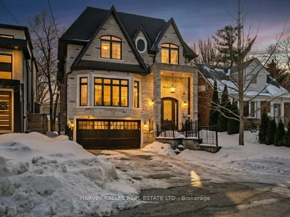 20 Walker Rd, Toronto, ON M2N 2K3