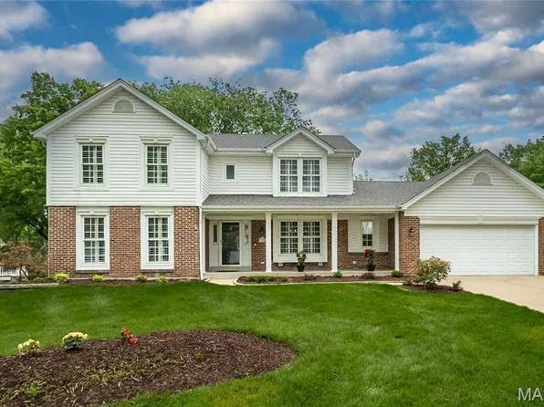 1712 Eldon Ridge Ct, Chesterfield, MO 63017