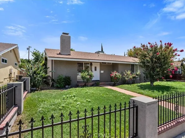 7942 De Soto Ave, Canoga Park, CA 91304