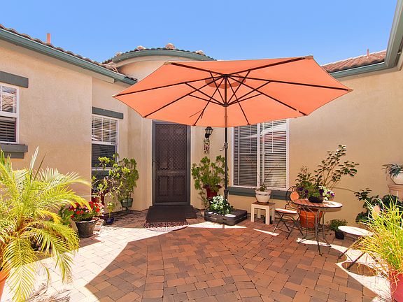 3rd image of 26707 Paddington Ct