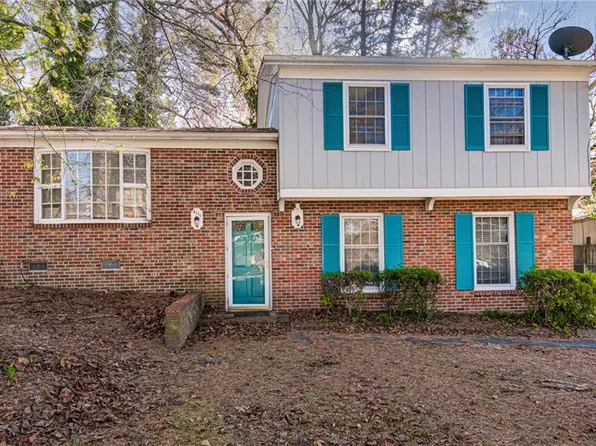4111 Beckford Dr, Greensboro, NC 27407