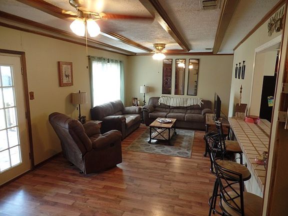 5th image of 421 Arbor Oak Dr