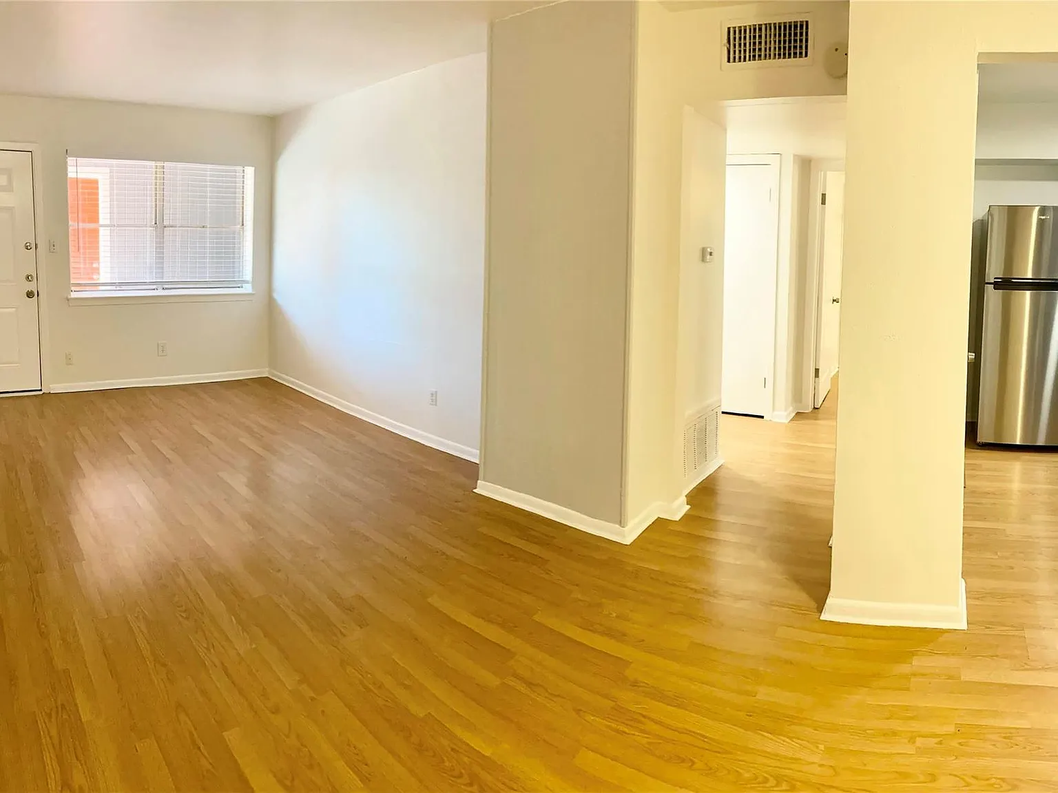 2 bed, 1.0 bath, 925 sqft, $1,295 — Photo 4