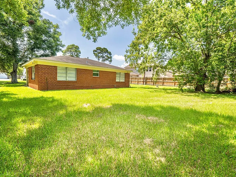 2109 Jeridona St — Photo 20