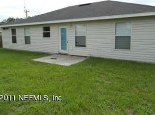 225 Mango Dr, Palatka, FL 32177